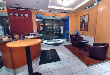 Hotel Mondial Дюселдорф Екстериор снимка
